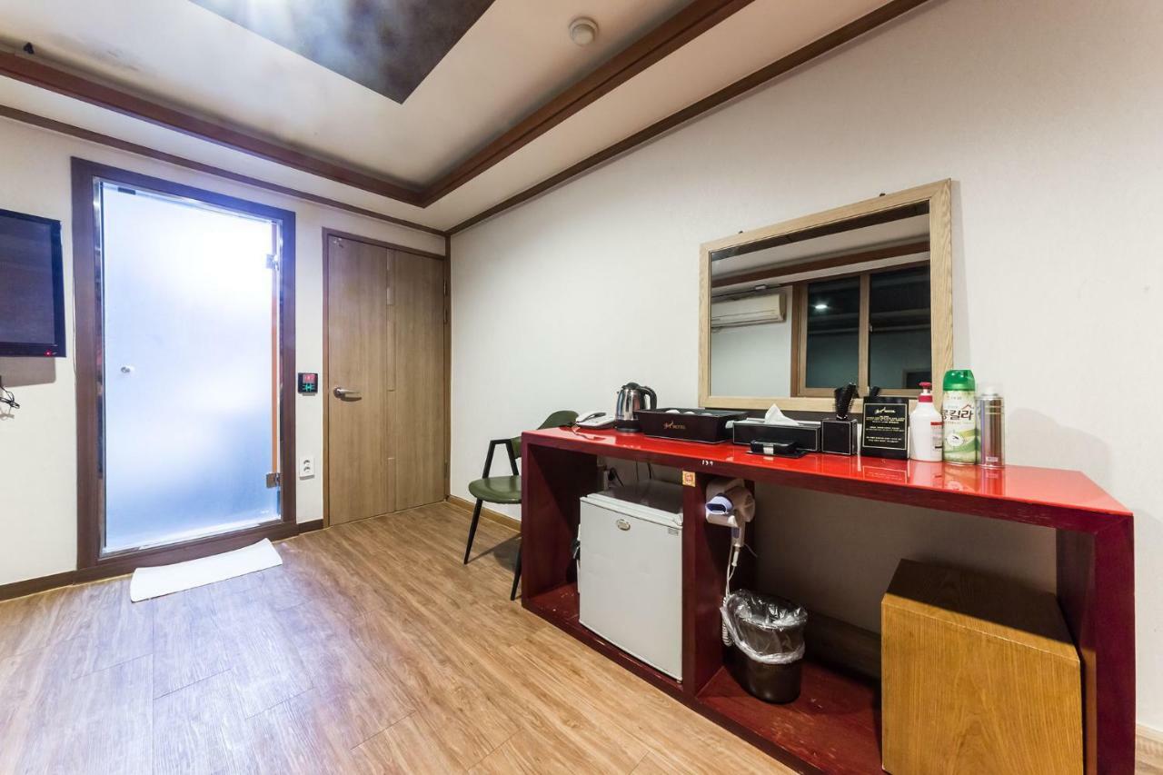 Hotel Pocheon Royal Esterno foto